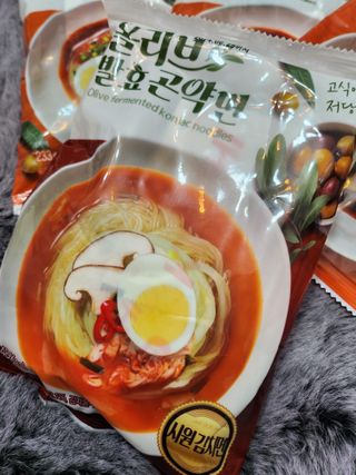 클린24시간 올리브발효곤약면 시원김치면 1세트-(3봉) — 5점을 준 리뷰어가 2023년 11월 올린 사용 사진