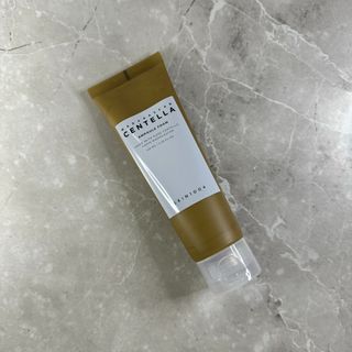 스킨1004 [SKIN1004] 마다가스카르 센텔라 앰플 폼 125ml — 4.5점을 준 리뷰어가 2024년 8월 올린 사용 사진