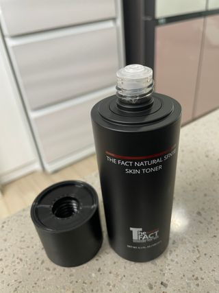 The Fact 더팩트 내추럴 에스에프엔 에이틴 스킨 토너 150ml — 5점을 준 리뷰어가 2022년 5월 올린 사용 사진