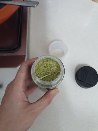 우주쿡 천연조미료 고메 프리미엄 시즈닝 6종 택1 청양고추+ /대파 /깻잎 /마늘 /생강 /표고버섯 — 5점을 준 리뷰어가 2021년 9월 올린 사용 사진