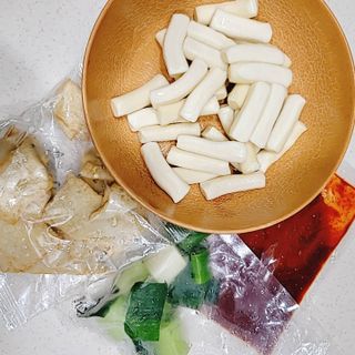 응큼떡볶이 — 4점을 준 리뷰어가 2021년 3월 올린 사용 사진
