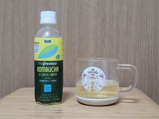 더그레잇티 콤부차 [매일유업] 더그레잇티 44kcal 콤부차 300ml *12개입 (오리지널 6개+베리리치 6개) — 4점을 준 리뷰어가 2023년 8월 올린 사용 사진