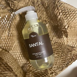 빅그린 니치 퍼퓸 바이옴바디워시 500ml(상탈, 블랙베리&베이, 블랑쉐 3종 중 택1) — 5점을 준 리뷰어가 2022년 8월 올린 사용 사진