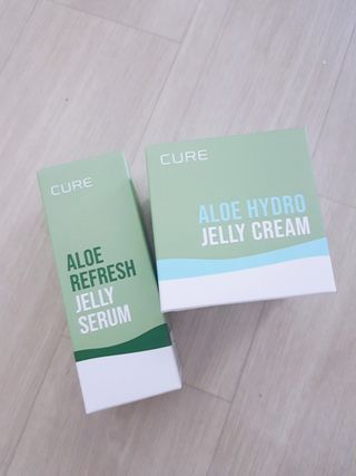 김정문알로에 큐어 큐어 알로에 리프레쉬 젤리 세럼, 큐어 알로에 하이드로 젤리 크림 — 5점을 준 리뷰어가 2021년 2월 올린 사용 사진
