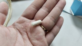 [지셀라] 프로바이오틱스 100억 유산균 보장 (1개월분 / 350mg X 30캡슐) — 4점을 준 리뷰어가 2023년 6월 올린 사용 사진