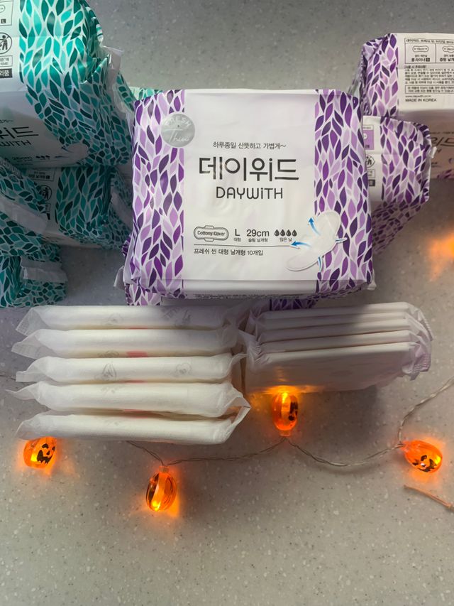 [데이위드] 국내생산 생리대 가벼운 초 슬림핏 프레쉬 씬 순면커버 생리대 10개입X1팩 리뷰 사진