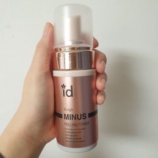 아이디플라코스메틱 아이디 브이로직 마이너스 필링 토너 110ml — 5점을 준 리뷰어가 2022년 1월 올린 사용 사진