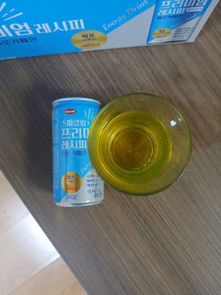 한미사이언스 [한미] 스파클링 프리미엄 레시피 (카페인, 제로카페인 2종)각5개총10개제공 — 5점을 준 리뷰어가 2025년 1월 올린 사용 사진