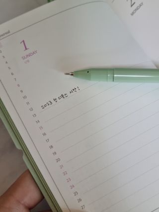 리훈 2023년 이야기다이어리 숏 날짜형 — 5점을 준 리뷰어가 2023년 1월 올린 사용 사진