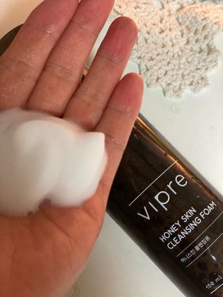 비프리코스메틱 허니 스킨 클렌징폼 150ml — 5점을 준 리뷰어가 2023년 2월 올린 사용 사진