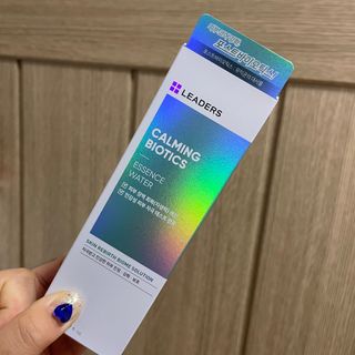 리더스코스메틱 리더스 카밍 바이오틱스 에센스 워터 — 5점을 준 리뷰어가 2021년 8월 올린 사용 사진