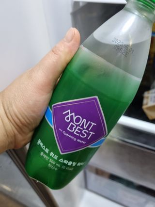 몽베스트 Montbest with Sparkling water Plain 20병 — 5점을 준 리뷰어가 2022년 7월 올린 사용 사진