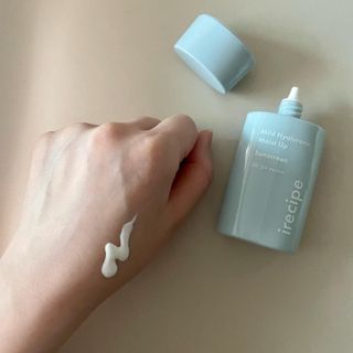 아이레시피 마일드 히알루로닉 모이스트 업 선스크린 SPF50+ PA++++ — 5점을 준 리뷰어가 2023년 6월 올린 사용 사진
