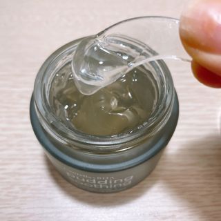 [NEW_버진팜스 푸딩수딩] 투명 푸딩젤이 선사하는 빠른 진정과 깨끗한 피부결 정돈 — 3점을 준 리뷰어가 2021년 8월 올린 사용 사진
