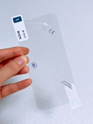 아클리브 Premium 항균 항바이러스 액정 보호필름(iPhone) — 5점을 준 리뷰어가 2022년 1월 올린 사용 사진