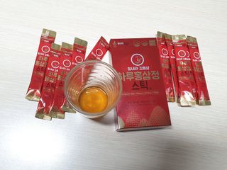 힘내라김홍삼 하루홍삼정스틱 10g x 10포 — 2.5점을 준 리뷰어가 2021년 3월 올린 사용 사진