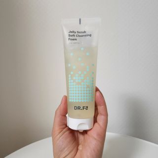 닥터에프파이브 젤리스크럽 소프트 클렌징폼 120ml — 5점을 준 리뷰어가 2022년 5월 올린 사용 사진