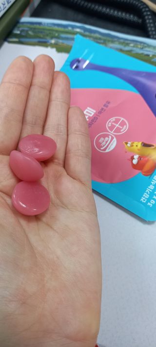 푸름웰니스 라바 쑥쑥구미 36g — 5점을 준 리뷰어가 2022년 3월 올린 사용 사진