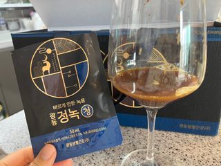 광동생활건강 [광동] 바르게 만든 녹용, 광동정녹청 30포. — 5점을 준 리뷰어가 2022년 6월 올린 사용 사진