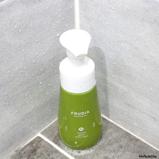 [후르디아] 아보카도 약산성 비건 여성 청결제 — 5점을 준 리뷰어가 2021년 7월 올린 사용 사진
