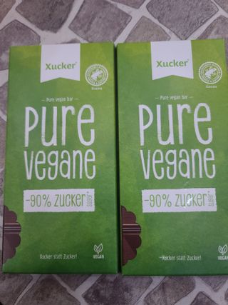 당류2g 자일리톨로 단맛을낸 슈카 퓨어비건 무설탕초콜릿 Xucker vegan 2개입 — 5점을 준 리뷰어가 2021년 4월 올린 사용 사진