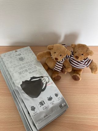에버그린 순면 끈조절 KF80 마스크 - 화이트/블랙 컬러 대형 - 10매 — 5점을 준 리뷰어가 2021년 6월 올린 사용 사진