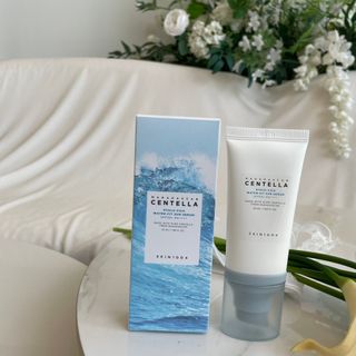 MF[스킨1004] 마다가스카르 센텔라 히알루-시카 워터핏 선세럼 50ml — 5점을 준 리뷰어가 2024년 5월 올린 사용 사진