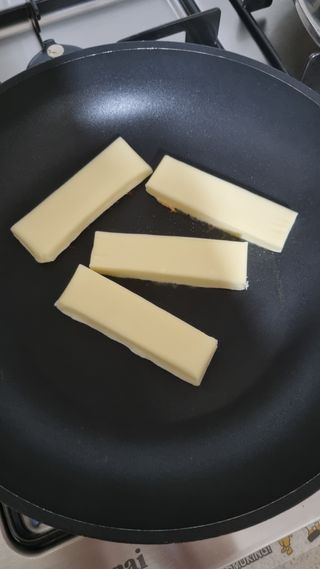 앙투어솔레 아일랜드 구워먹는 치즈 100 자연 치즈 와인안주 300g(100g x 3팩) — 5점을 준 리뷰어가 2022년 8월 올린 사용 사진