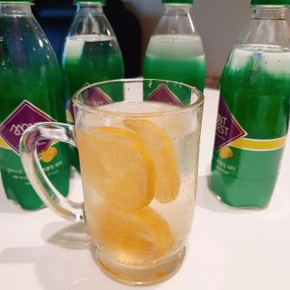 몽베스트 Montbest with Sparkling water Lemon OR Lime 20병(랜덤) — 5점을 준 리뷰어가 2021년 10월 올린 사용 사진