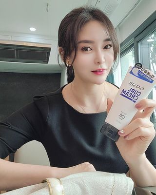 [갸스비] 곱슬 머리부터 파마까지 남자의 컬을 위한 갸스비 컬크림 — 5점을 준 리뷰어가 2021년 10월 올린 사용 사진