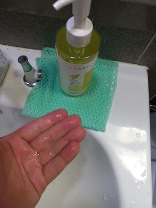 랑벨 내츄럴 딥 클렌징 오일 200ml (저자극 약산성 천연 클렌징) — 5점을 준 리뷰어가 2022년 5월 올린 사용 사진