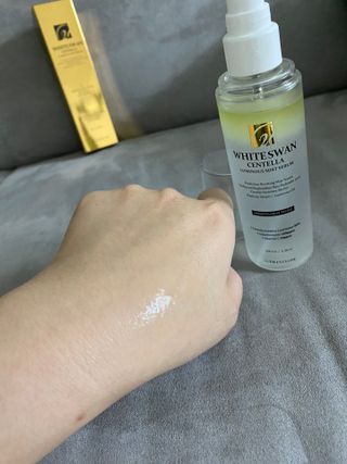 오투에니원 화이트스완 센텔라 루미너스 미스트 세럼 100ml — 5점을 준 리뷰어가 2023년 1월 올린 사용 사진