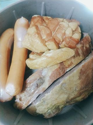 [테이스티나인] [레디잇x부루마불] 부어스트 바베큐 플래터 1000g — 5점을 준 리뷰어가 2022년 4월 올린 사용 사진