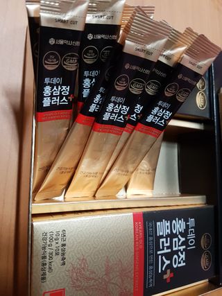 서울약사신협_투데이홍삼정플러스스틱_10g x 30포 — 5점을 준 리뷰어가 2020년 12월 올린 사용 사진