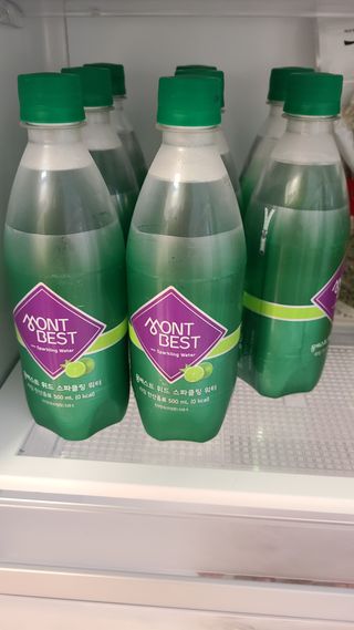몽베스트 Montbest with Sparkling water Lime20병 — 5점을 준 리뷰어가 2022년 5월 올린 사용 사진
