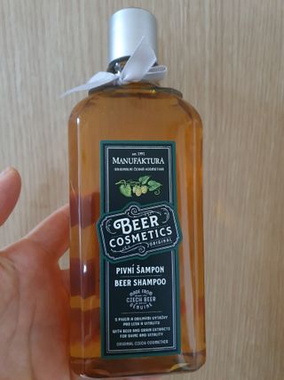 체코 비건화장품 마뉴팍투라 향좋은 천연 맥주샴푸 맥주샤워젤 — 4점을 준 리뷰어가 2022년 5월 올린 사용 사진