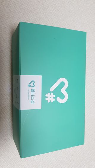 힐니스북 [힐마이넥]   거북목 통증완화를 위한 휴대용 목 안마기 — 4점을 준 리뷰어가 2022년 12월 올린 사용 사진