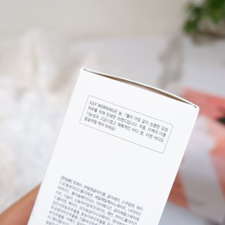 줄라이 모닝 _ JULY MORNING 줄라이모닝 하이드레이팅 퍼퓸드 바디앤핸드 에멀젼 — 5점을 준 리뷰어가 2021년 10월 올린 사용 사진