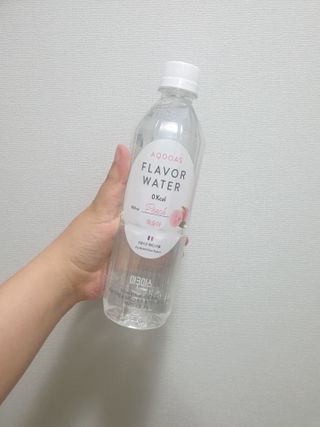 아쿠아스 플레이버워터 ★[아쿠아스] 제로칼로리 플레이버워터 복숭아/청포도 1BOX 20개입 — 5점을 준 리뷰어가 2021년 4월 올린 사용 사진