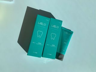 치과에서 쓰는 치약 _ 라벨제로 저불소 꼬마, 키즈, 유아, 베이비, 주니어 안전한 어린이치약 — 5점을 준 리뷰어가 2022년 10월 올린 사용 사진