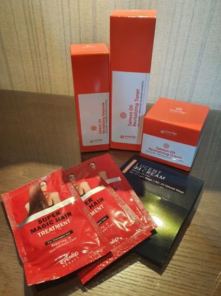 아이앤립 / EYENLIP 아이앤립 연어오일 리바이탈라이징 토너+앰플+크림 3종 세트 — 5점을 준 리뷰어가 2021년 6월 올린 사용 사진