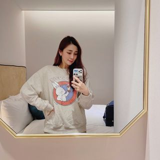 [포플X베니] 쓰담 베니 맨투맨 (기모) / 굳럭 베니 맨투맨 / 출근길 베니 맨투맨 — 5점을 준 리뷰어가 2022년 11월 올린 사용 사진