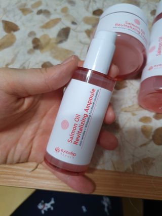 아이앤립 / EYENLIP 아이앤립 연어오일 리바이탈라이징 토너+앰플+크림 3종 세트 — 5점을 준 리뷰어가 2021년 5월 올린 사용 사진
