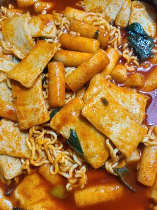 [푸딩팩토리] 떡볶이 베스트 2종_옛날 국물떡볶이 570g / 할매 기름 떡볶이  570g — 5점을 준 리뷰어가 2022년 5월 올린 사용 사진