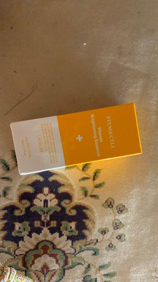 체르엠 스템앤셀 비타민 브라이트닝 에센스 30ml 1개 — 5점을 준 리뷰어가 2021년 8월 올린 사용 사진