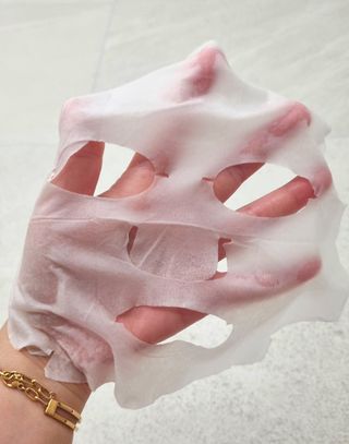 세뚜아(Cettua) [세뚜아] 타임리스 바이탈 페이셜 마스크팩  Cettua Timeless  Vital Mask 5매 — 4.5점을 준 리뷰어가 2024년 5월 올린 사용 사진