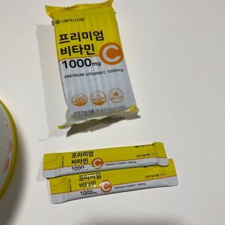 서울약사신협 프리미엄비타민C1000_2.5G x 100포 — 4점을 준 리뷰어가 2020년 12월 올린 사용 사진