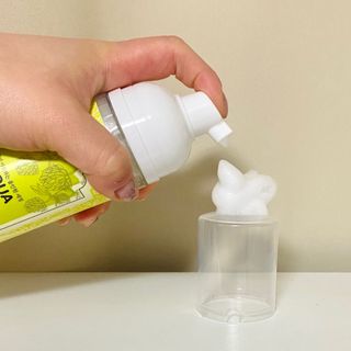 에프에이치아이코리아 노쿠아 물없이 감는 올인원 드라이 노워시 샴푸 폼클렌저 200ml — 5점을 준 리뷰어가 2021년 4월 올린 사용 사진