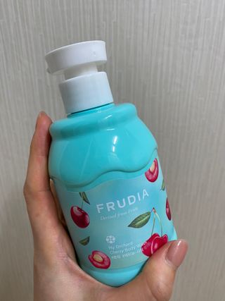 [후르디아] 과즙 뿜뿜_체리 바디워시+바디에센스 세트 — 5점을 준 리뷰어가 2020년 12월 올린 사용 사진