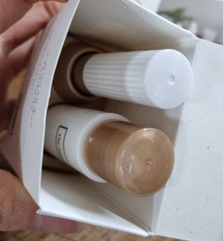 더사가오브수 [사가수] 효혜윤 보태니컬 에너지 에센스인로션 20ml /아이포올 스틱 3g — 3.5점을 준 리뷰어가 2023년 2월 올린 사용 사진